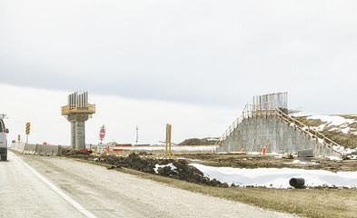高速公路立交橋 現(xiàn)代公路工程的樞紐與杰作